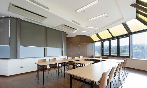 식당 겸 대회의실
